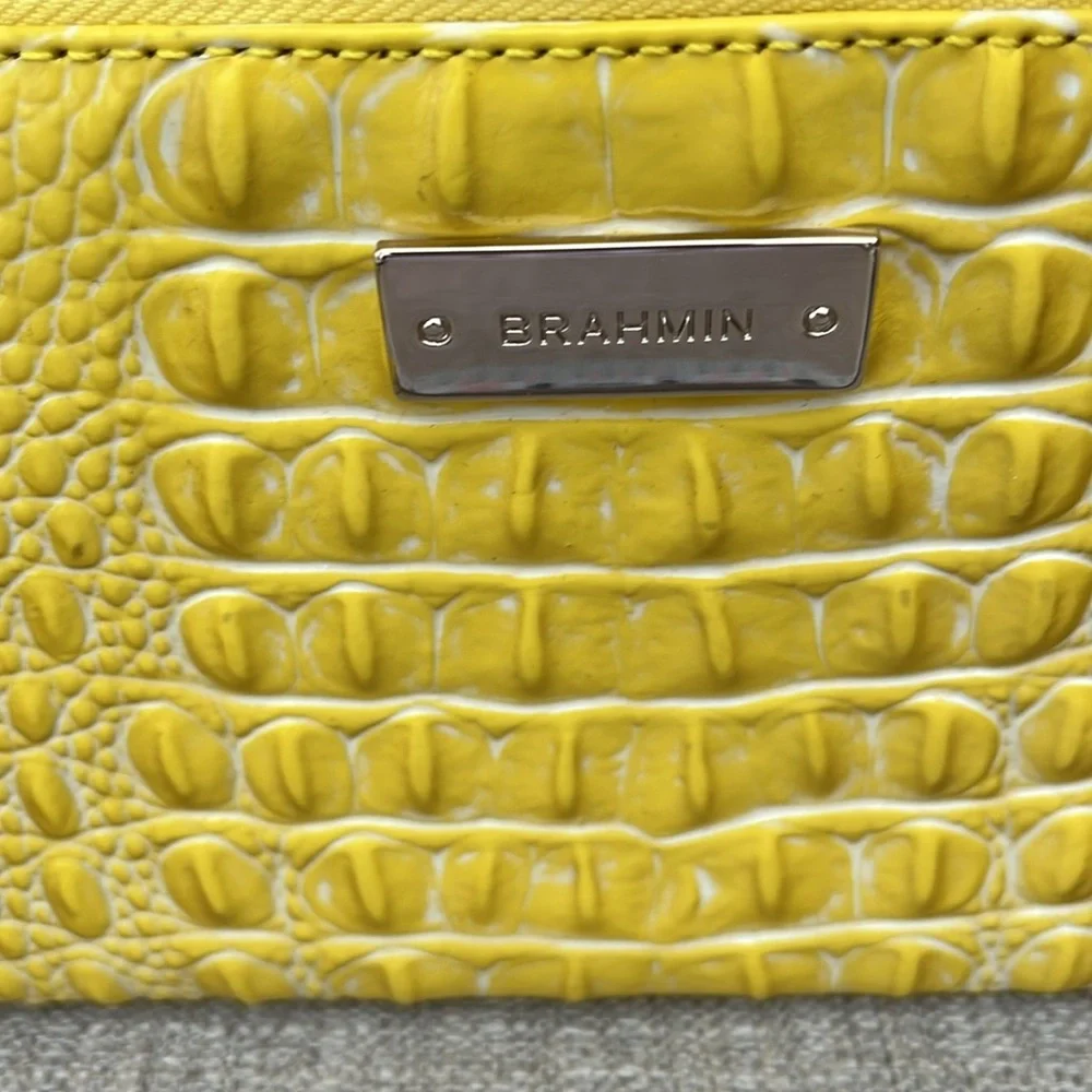 BRAHMIN | MILLIE WRISTLET - Picture 2 of 9